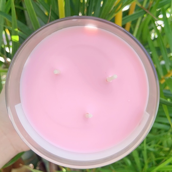 Bath and Body Works Bubbly Rose candle set - Picture 6 of 6